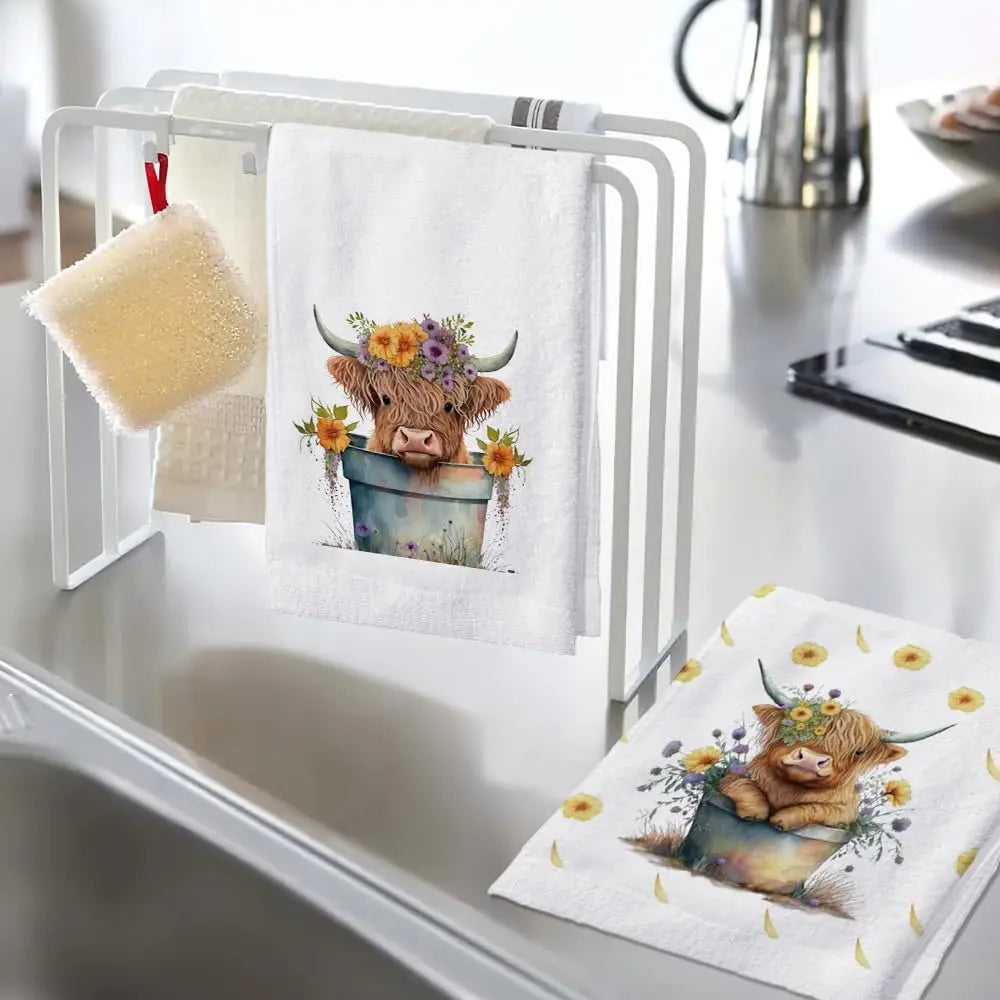 2-Piece Little Yellow Flower Highland Cow Kitchen Towel Set